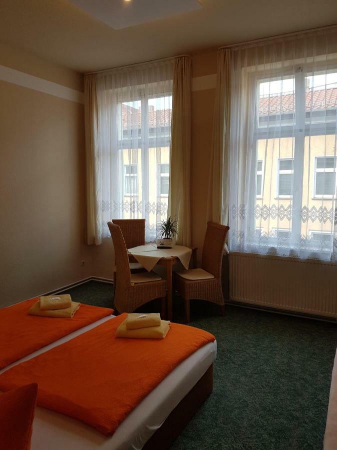 Pension Zum Birnbaum Brandenburg  Buitenkant foto