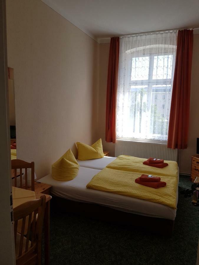 Pension Zum Birnbaum Brandenburg  Buitenkant foto