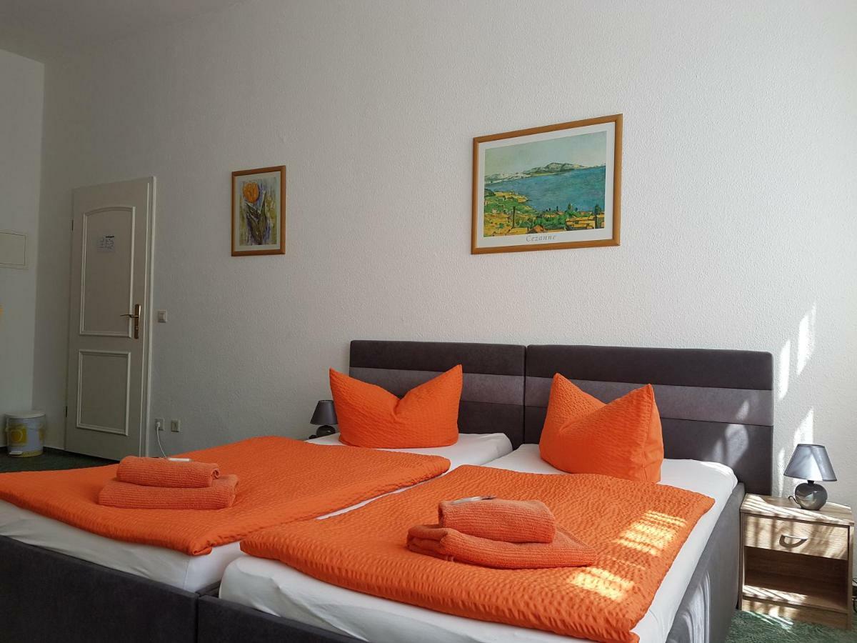 Pension Zum Birnbaum Brandenburg  Buitenkant foto